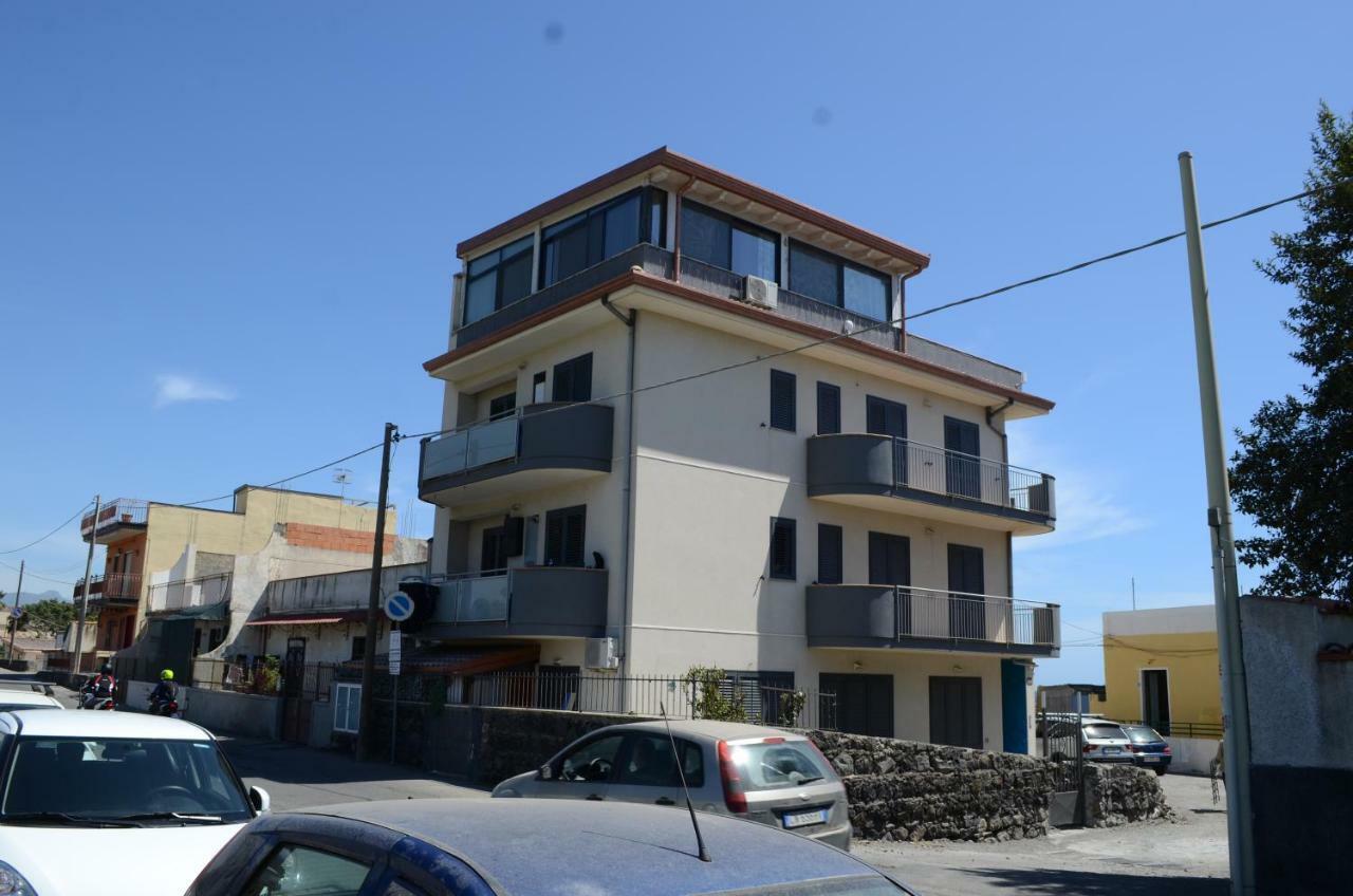 Santanna House - Fondachello-apartments Com Apartment