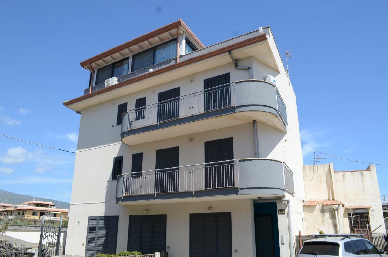 Santanna House - Fondachello-apartments Com Apartment